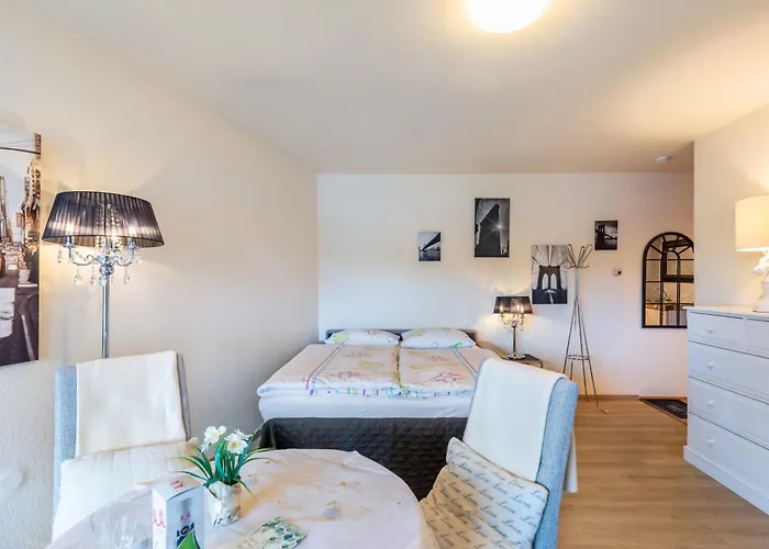 Apartamento Rheinapartment Dependance 8 *
